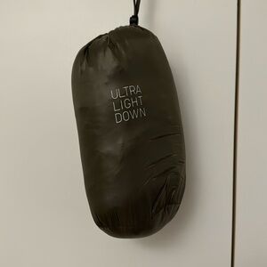 Uniqlo Ultra Light Down Hooded Jacket